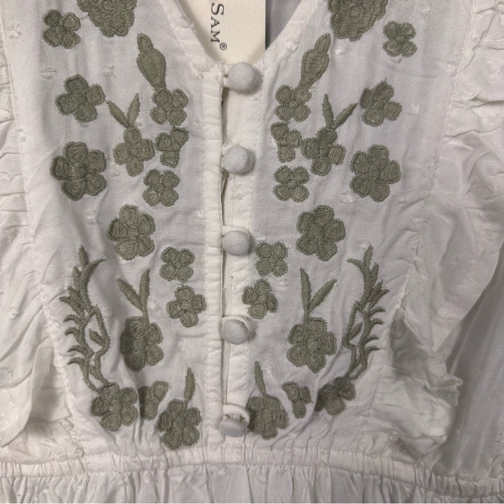 Sim & Sam White Floral Embroidered Women's Top Size M - Picture 3 of 6